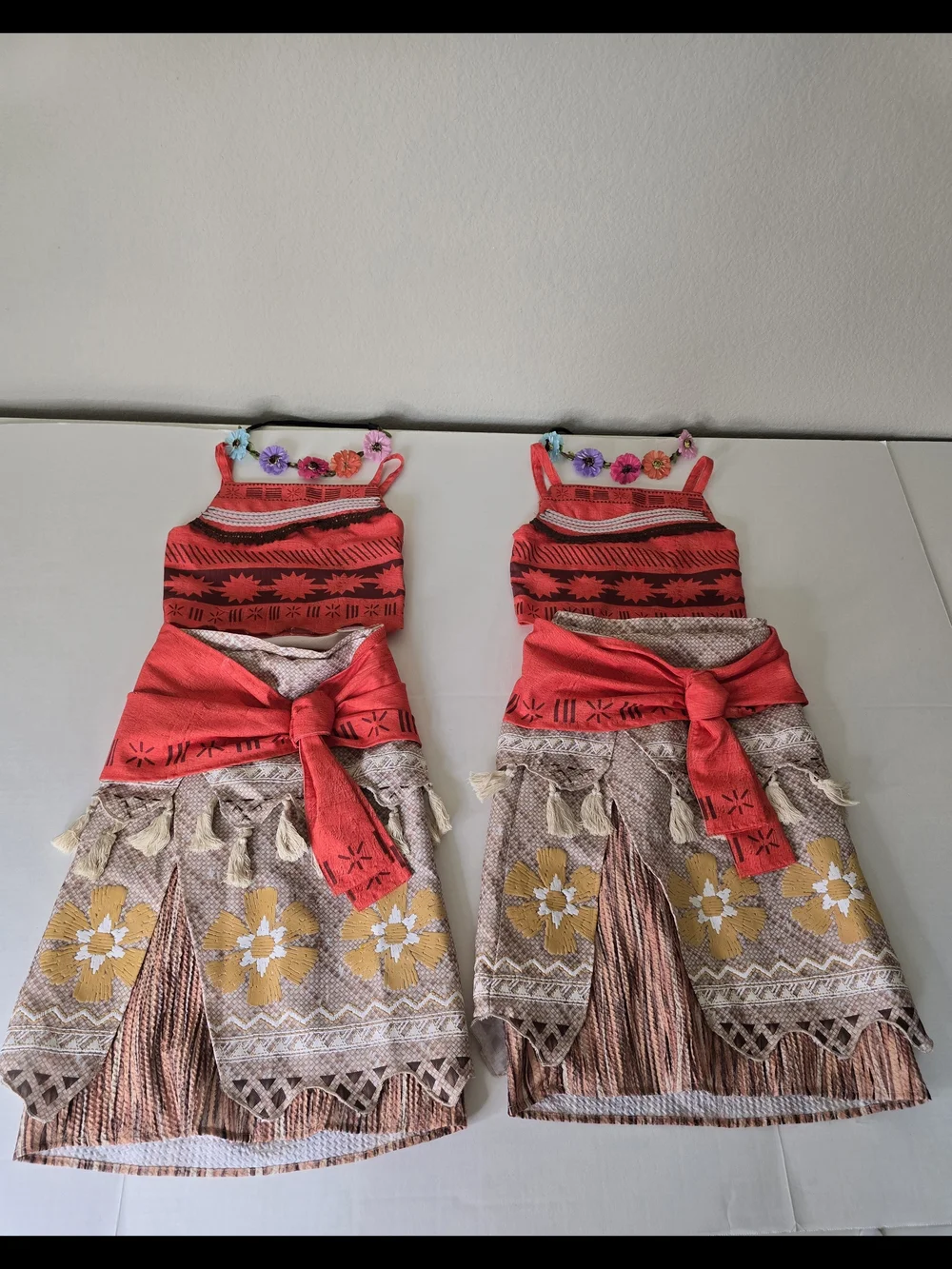 Disney Girls Moana Costumes Sets Size 5/6 Bundle of two
